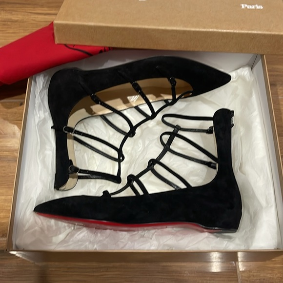 Louboutin velour strap flat shoes size 37 or 7 - Picture 8 of 10